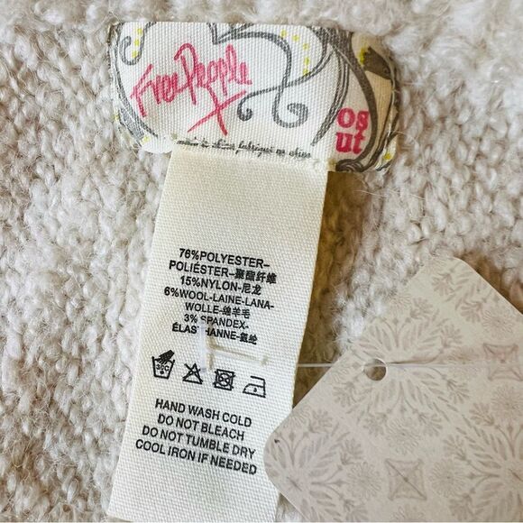 NWT Free People Sweater Just Sleeves Cream Size OS - Picture 4 of 5